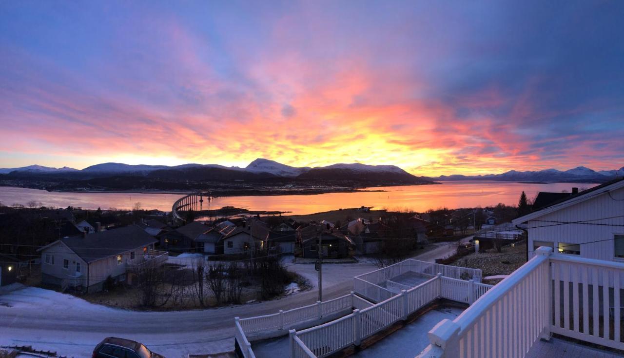 Moderne Og Trivelig Leilighet, Med Unik Utsikt Lägenhet Tromsø Exteriör bild