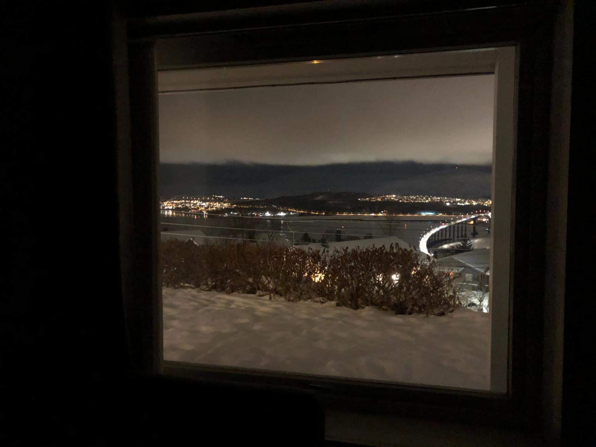 Moderne Og Trivelig Leilighet, Med Unik Utsikt Lägenhet Tromsø Exteriör bild